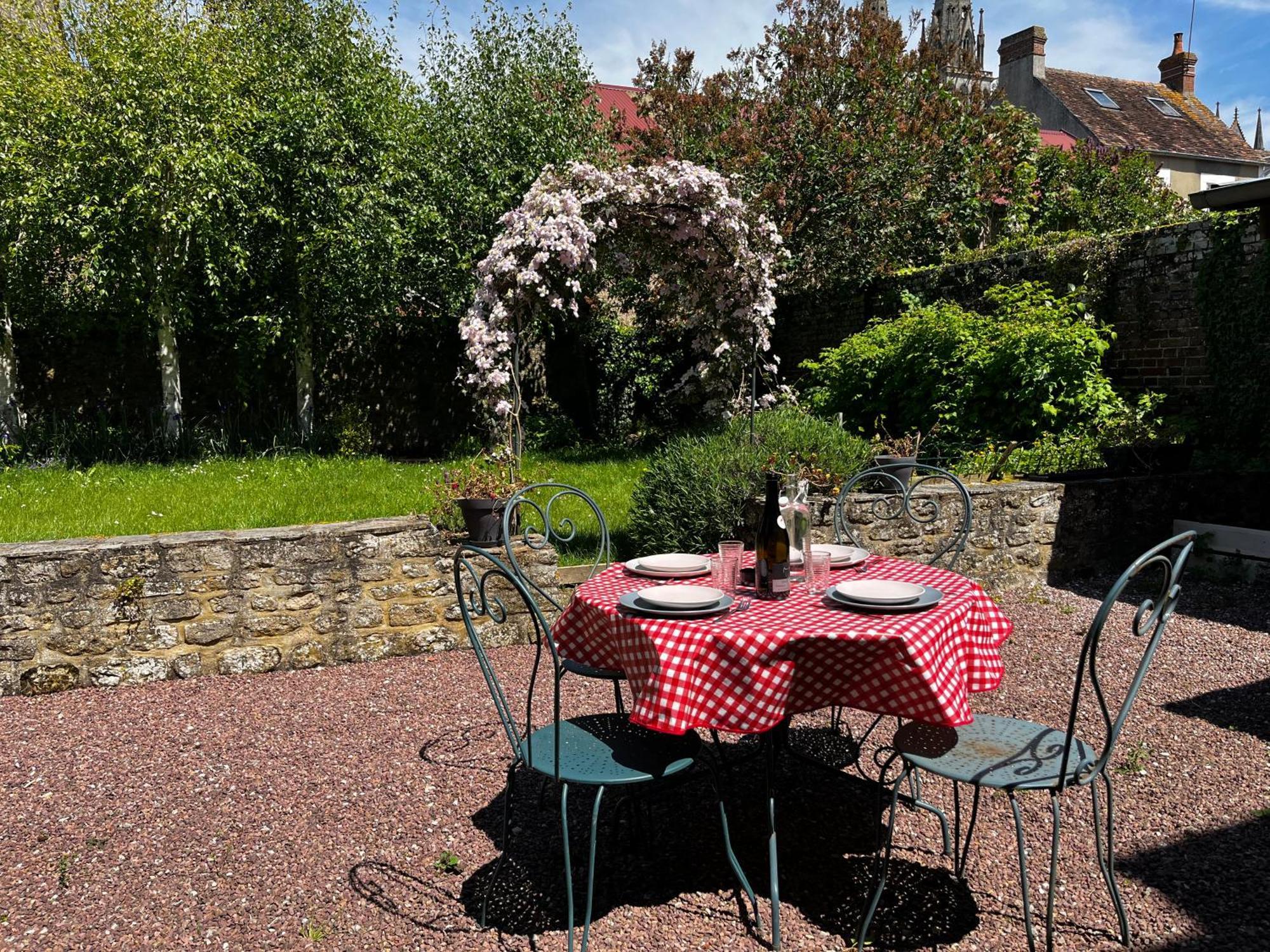 Maison Chaleureuse Avec Jardin - Pause Normande Sees Bagian luar foto